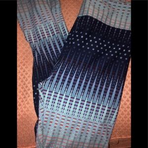 New LuLaRoe One Size Blue Patriotic Leggings